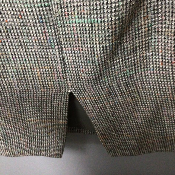 Vintage Grey/Black Tweed Jacket/Skirt Suit with pastel color flecks - Picture 6 of 11